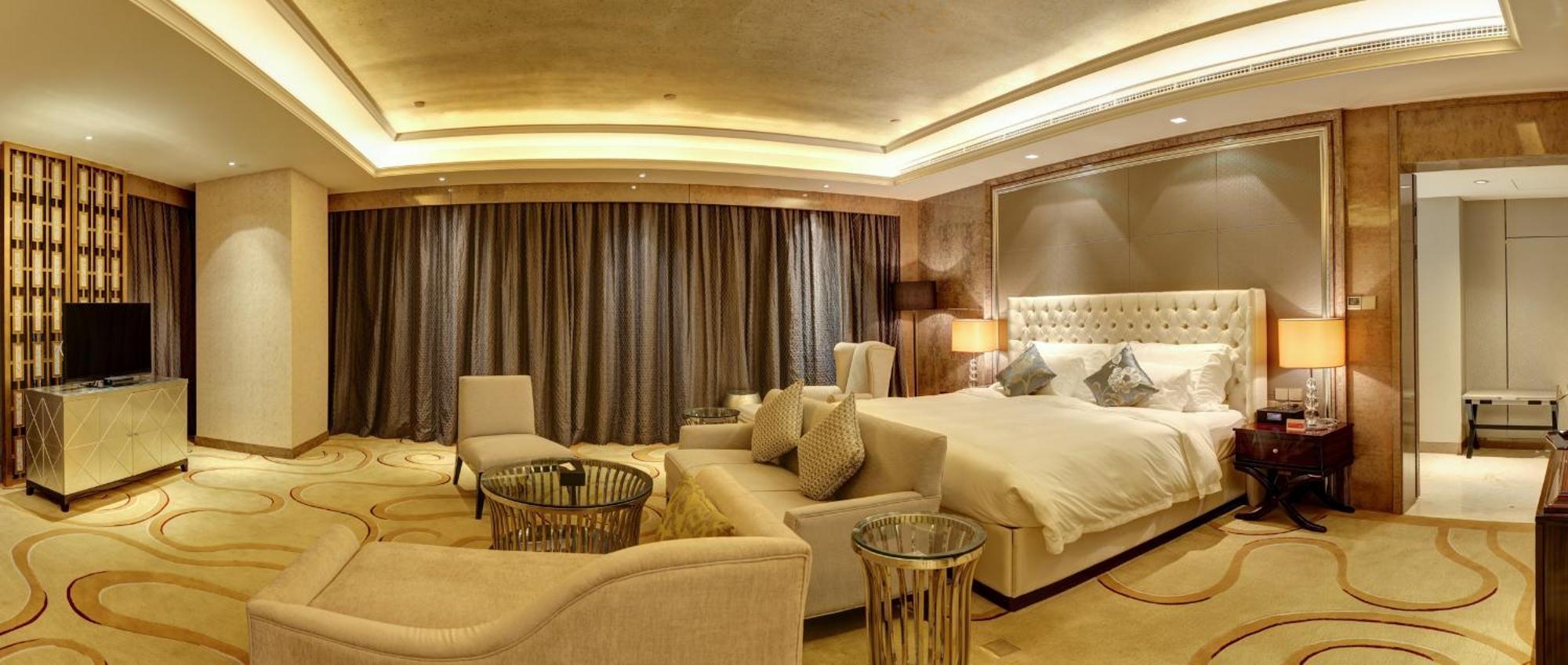 מלון Ramada Plaza Liuzhou Liudong מראה חיצוני תמונה